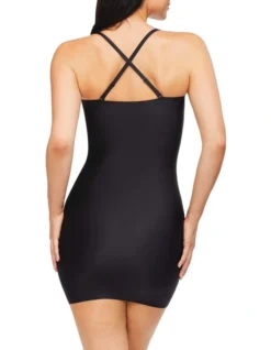 The Sweeping Curves Slip Black 8 The Sweeping Curves Slip Black -SOHO Shop 396356680 396355510 4 720x928