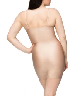 The Sweeping Curves Slip Warm Taupe 7 The Sweeping Curves Slip Warm Taupe -SOHO Shop 396356680 396442000 3 720x928