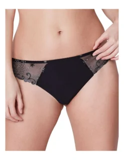 Simone Perele Delice Thong Brief Black 6 Simone Perele Delice Thong Brief Black -SOHO Shop 897670090 897640300 3 720x928