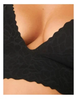 Sloggi Zero Feel Lace Wirefree Top Bra In Black -SOHO Shop 930259630 3 720x928