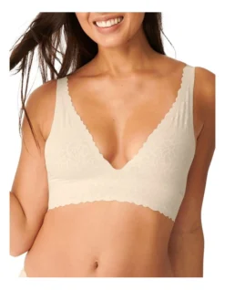 Sloggi Zero Feel Lace Wirefree Top Bra In Oatmeal 7 Sloggi Zero Feel Lace Wirefree Top Bra In Oatmeal -SOHO Shop 930259630 930261250 4 720x928