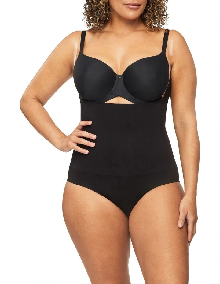 Front Page -SOHO Shop 938608300 938612620 1 720x928 1