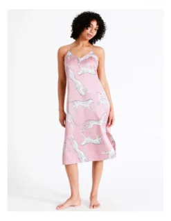 Chloe & Lola Satin Chemise In Dusty Pink