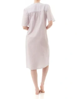 Yana Brunchcoat In Pink -SOHO Shop 943856200 3 720x928