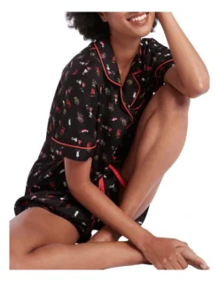 In The Holiday Spirit Pj Set In Black Multi 7 In The Holiday Spirit Pj Set In Black Multi -SOHO Shop 963170380 4 720x928